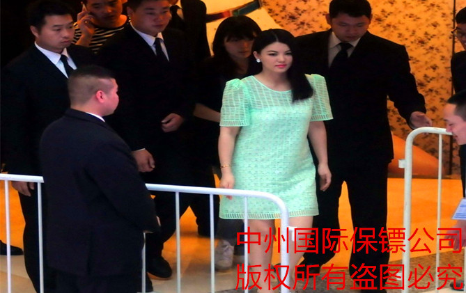 護駕李湘2.jpg